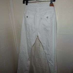 Curvy Bootcut 529 WHITE Flap Pockets Gently Used